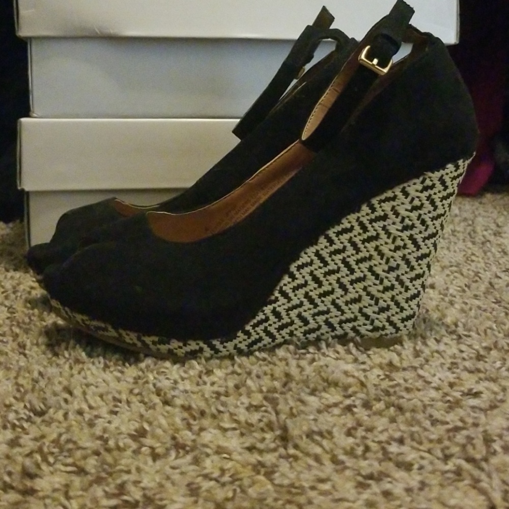 Black peep toe wedges with printed wedges